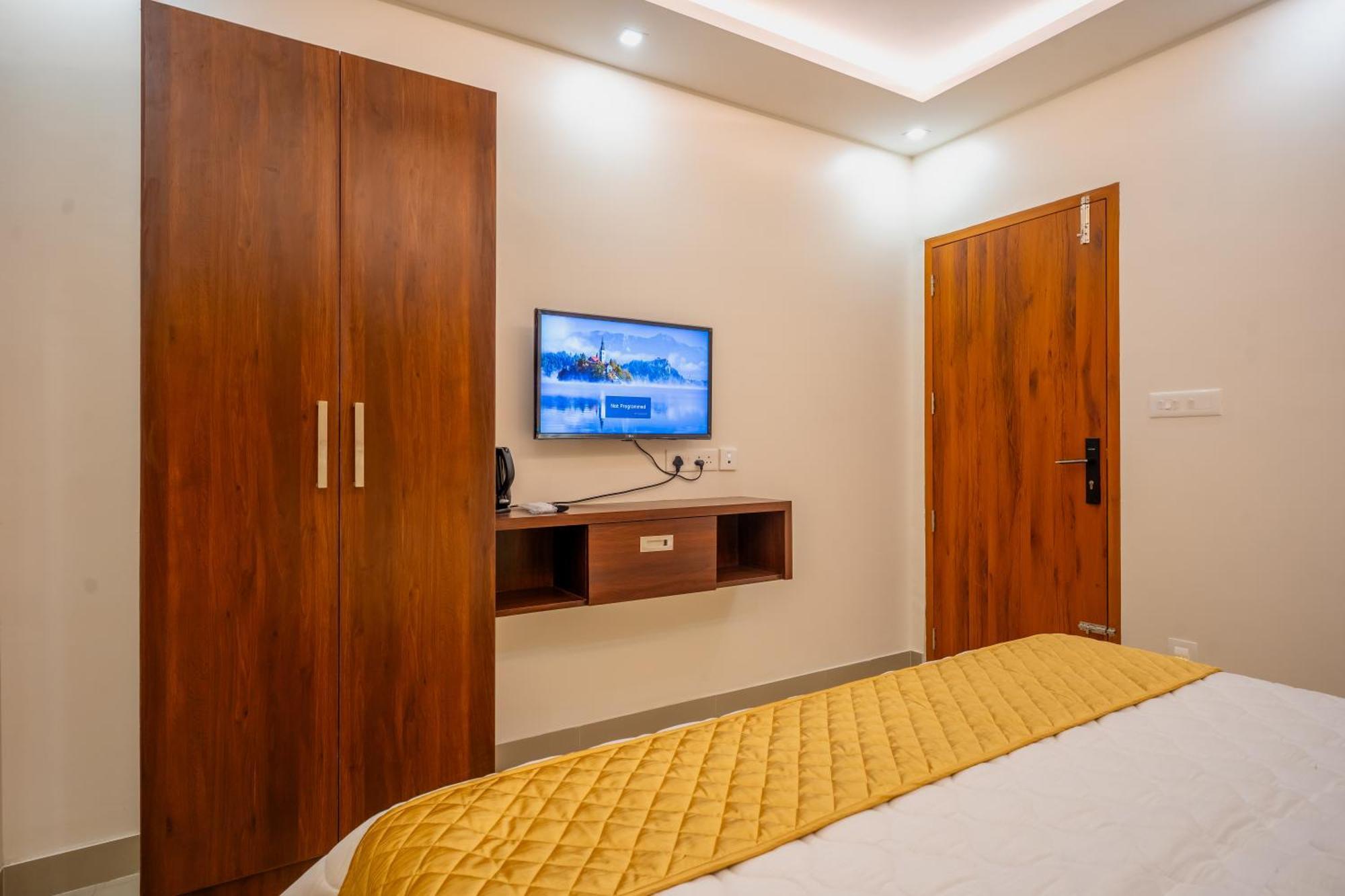 Готель Metro Residency Tirur Екстер'єр фото