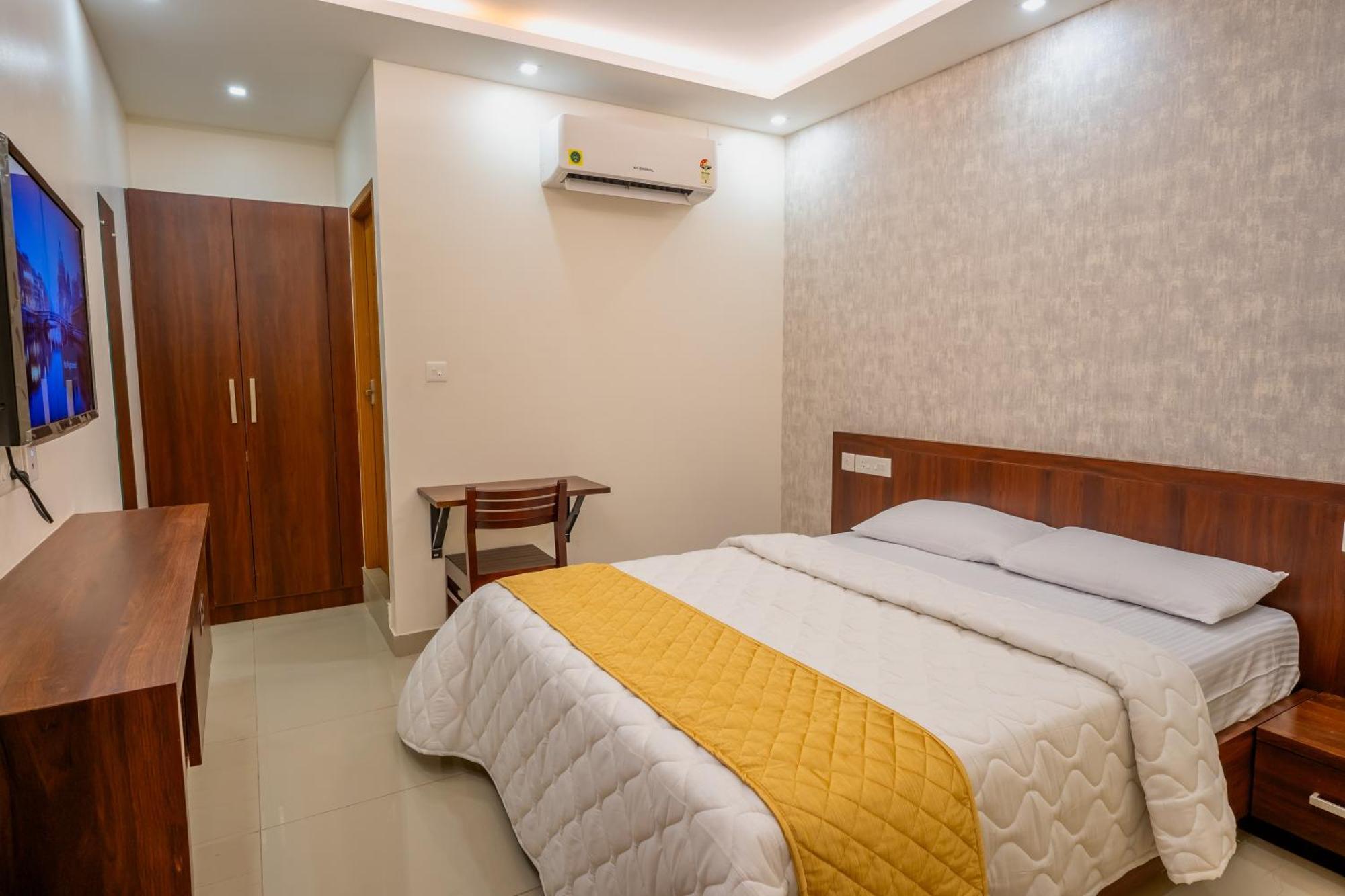 Готель Metro Residency Tirur Екстер'єр фото